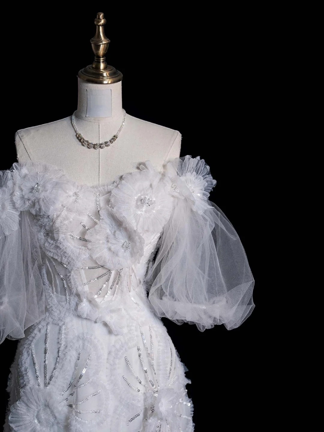 Robe de bal princesse en tulle blanc à épaules dénudées et manches longues, style bohème féérique, robe de mariée d'été N557