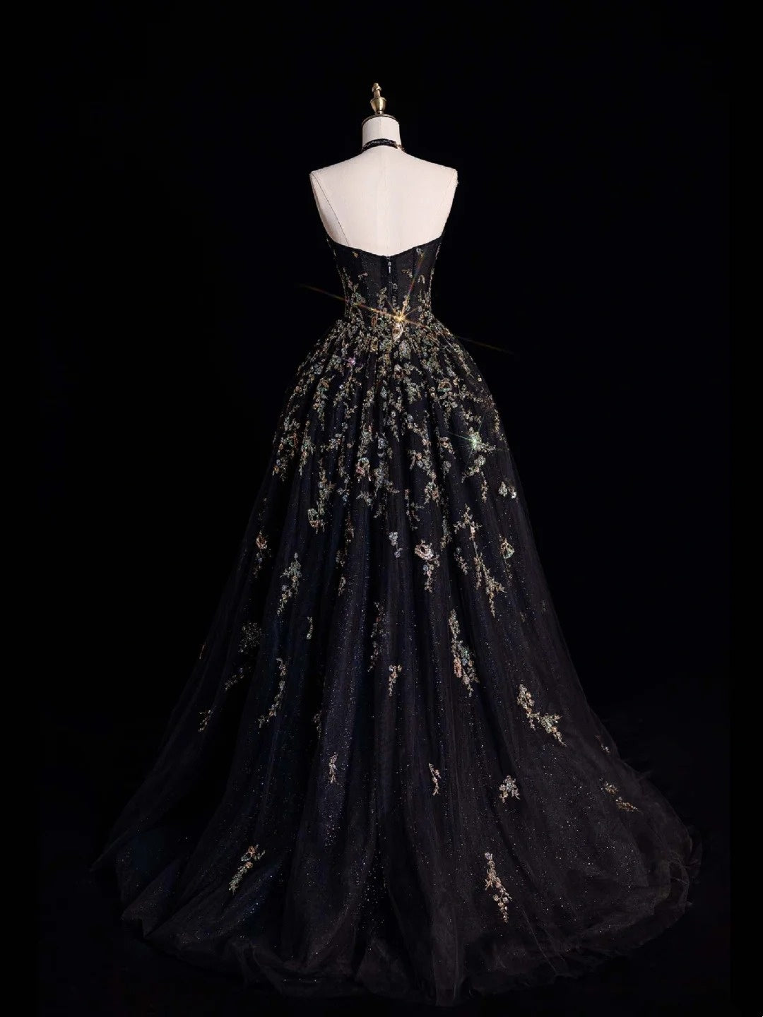 Robe de bal sobre en tulle noir et dentelle, décolleté cœur, longue, idéale pour les lycéennes et les demoiselles d'honneur (N1035)