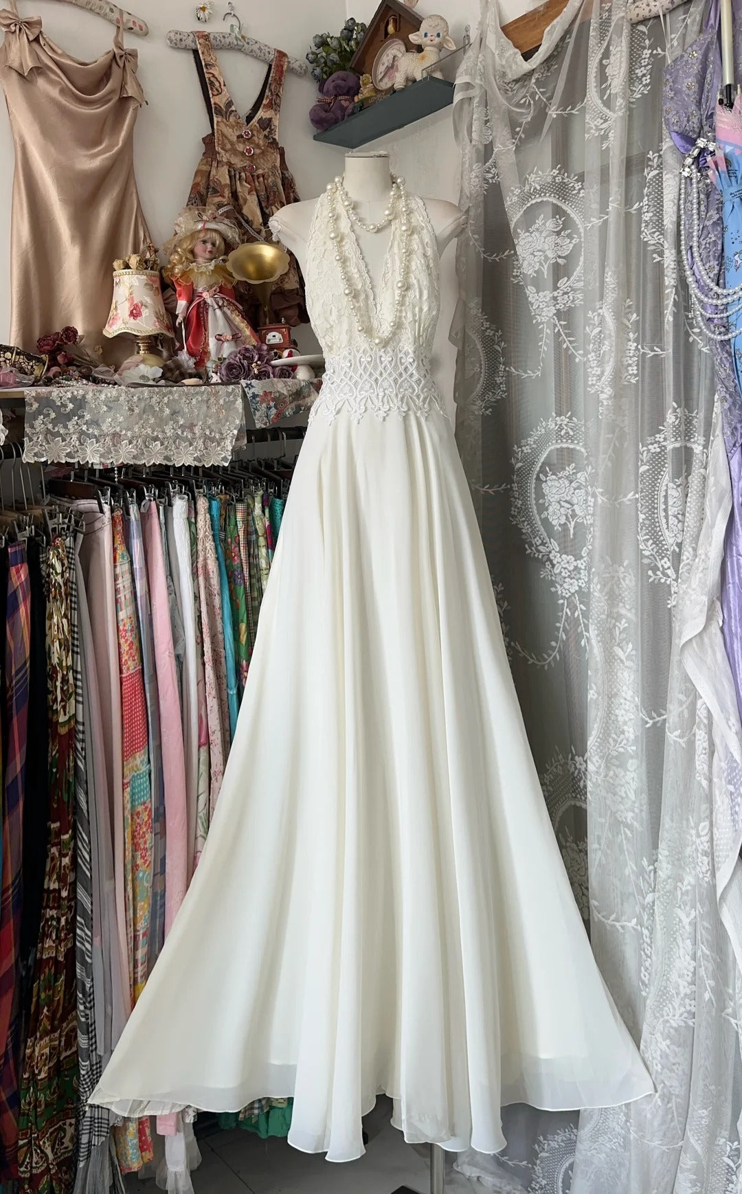 Robe de bal longue blanche élégante en mousseline, coupe trapèze, col en V, pour adolescentes - Tenue de soirée formelle N1048