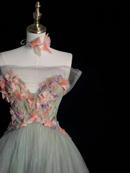 Robe de bal longue en tulle gris sans bretelles, style modeste, idéale pour les adolescentes et les jeunes filles. Robe de demoiselle d'honneur élégante N1068