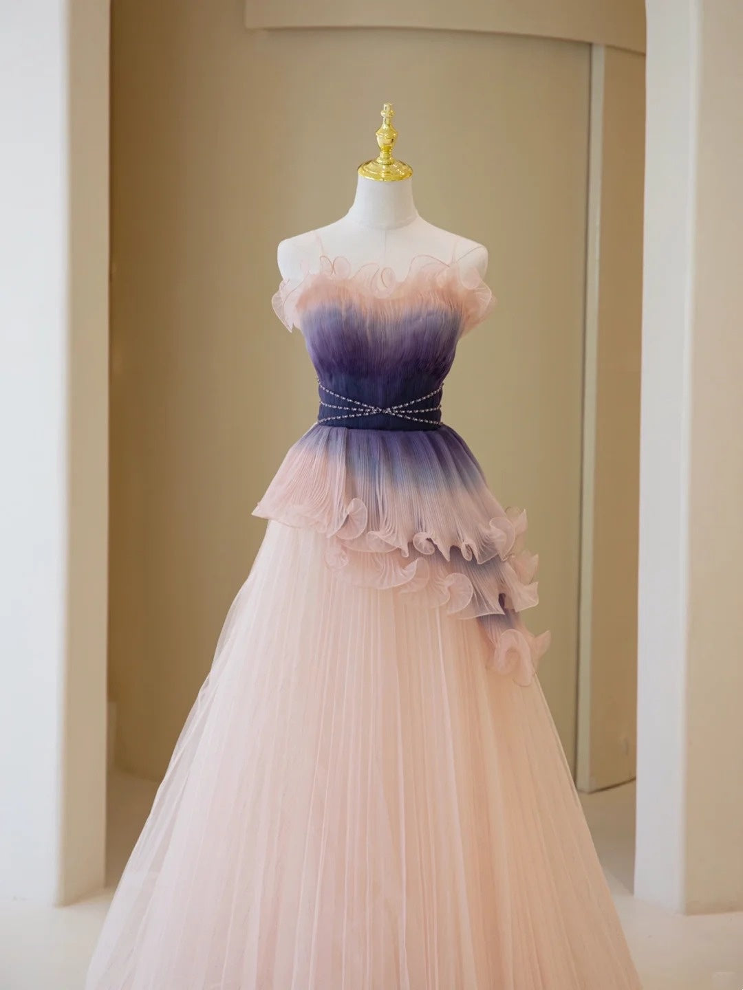 Robe de bal élégante sans bretelles en tulle rose poudré, robe de soirée longue inspirée des robes de bal de fin d'année N202