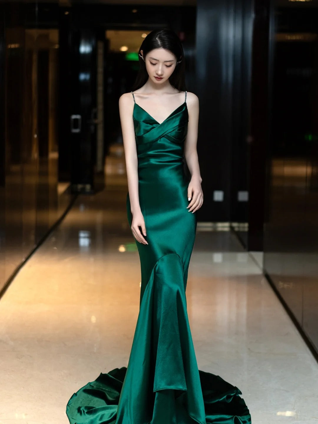 Modest Mermaid Spaghetti Strap Dark Emerald  Green With Backless Satin Long Prom Dresses Inspo Prom Gowns N300