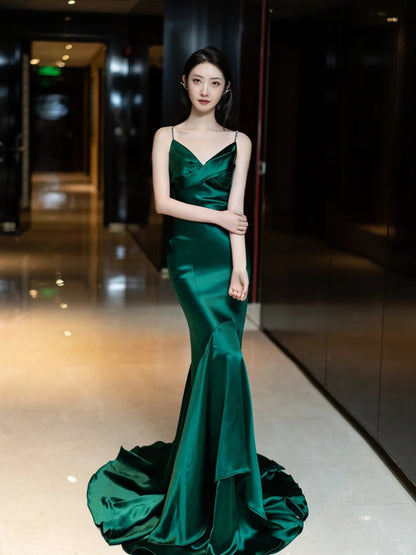 Modest Mermaid Spaghetti Strap Dark Emerald  Green With Backless Satin Long Prom Dresses Inspo Prom Gowns N300