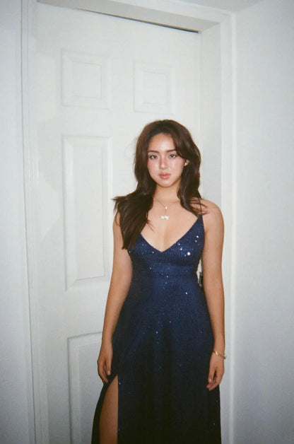 Robe de bal longue bleu marine à fines bretelles et dos corset, style sirène, inspiration pour un 18e anniversaire, robe de soirée formelle N467
