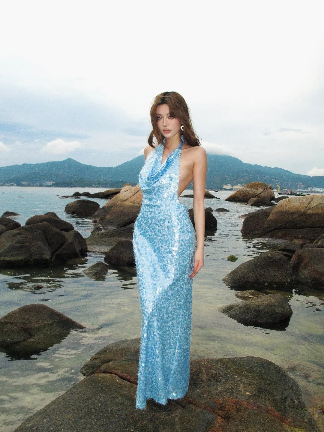 Robe de bal longue bleu clair à paillettes, dos nu et décolleté sirène, inspiration pour un 18e anniversaire, robe de soirée formelle N468