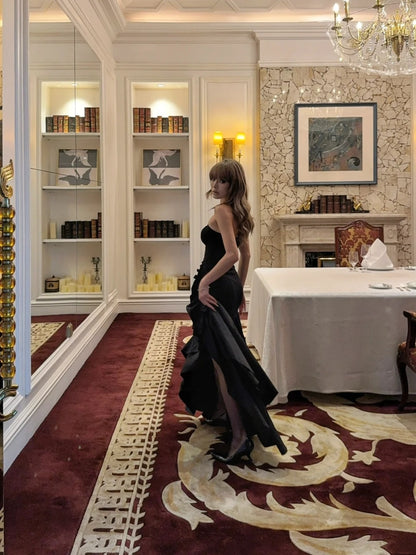 Robe de bal sirène chic sans bretelles en satin noir à volants, longue robe de soirée d'anniversaire, N473
