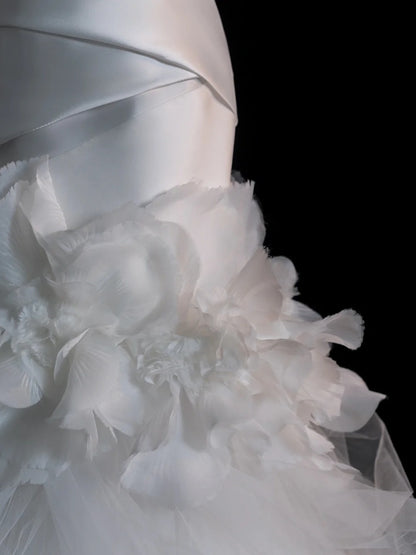 Robe de mariée sirène blanche sans manches plissée, coupe ajustée, modèle N566