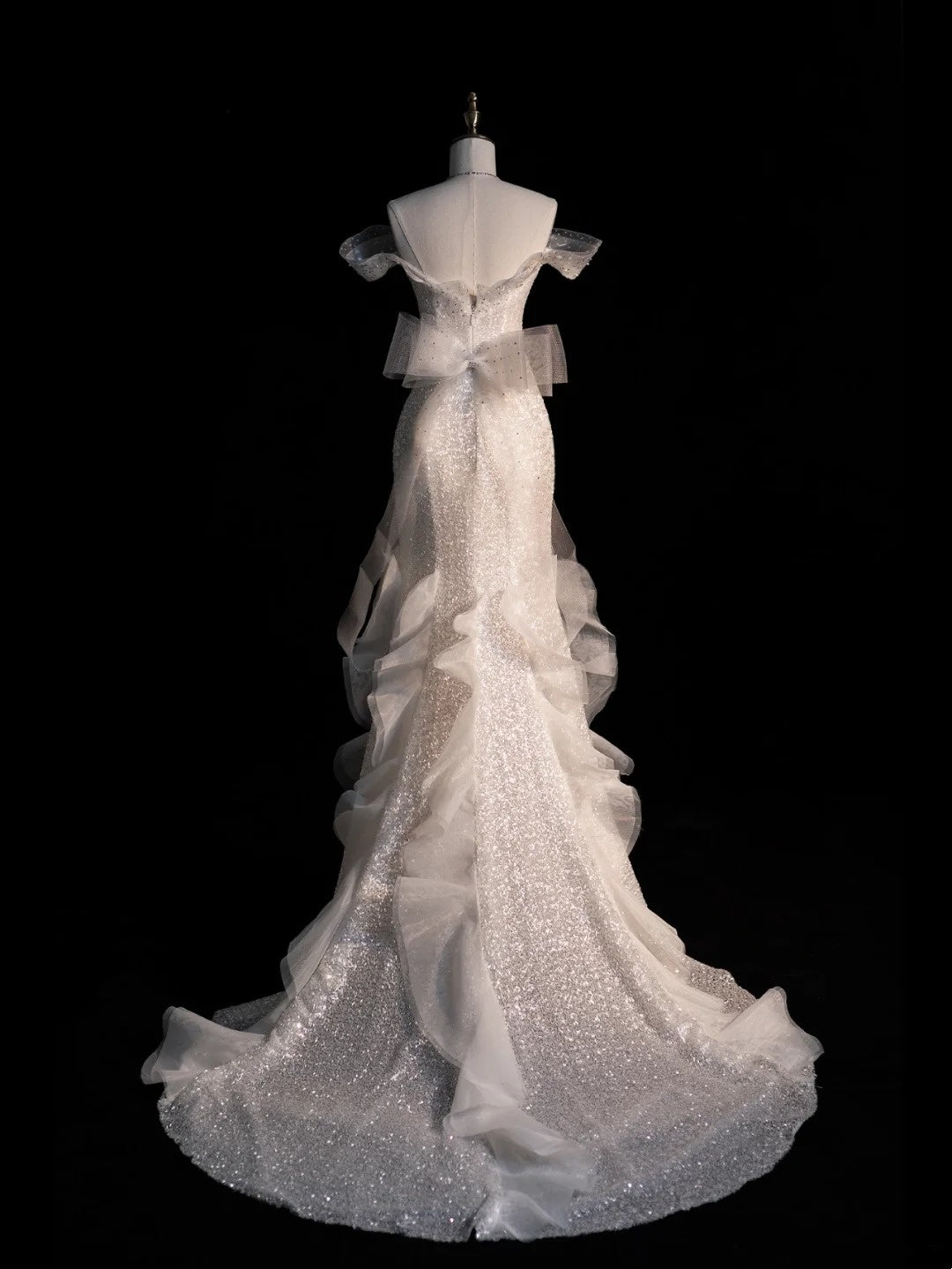 Robe de mariée civile sirène blanche à épaules dénudées et manches courtes, ornée de sequins, coupe ajustée N570