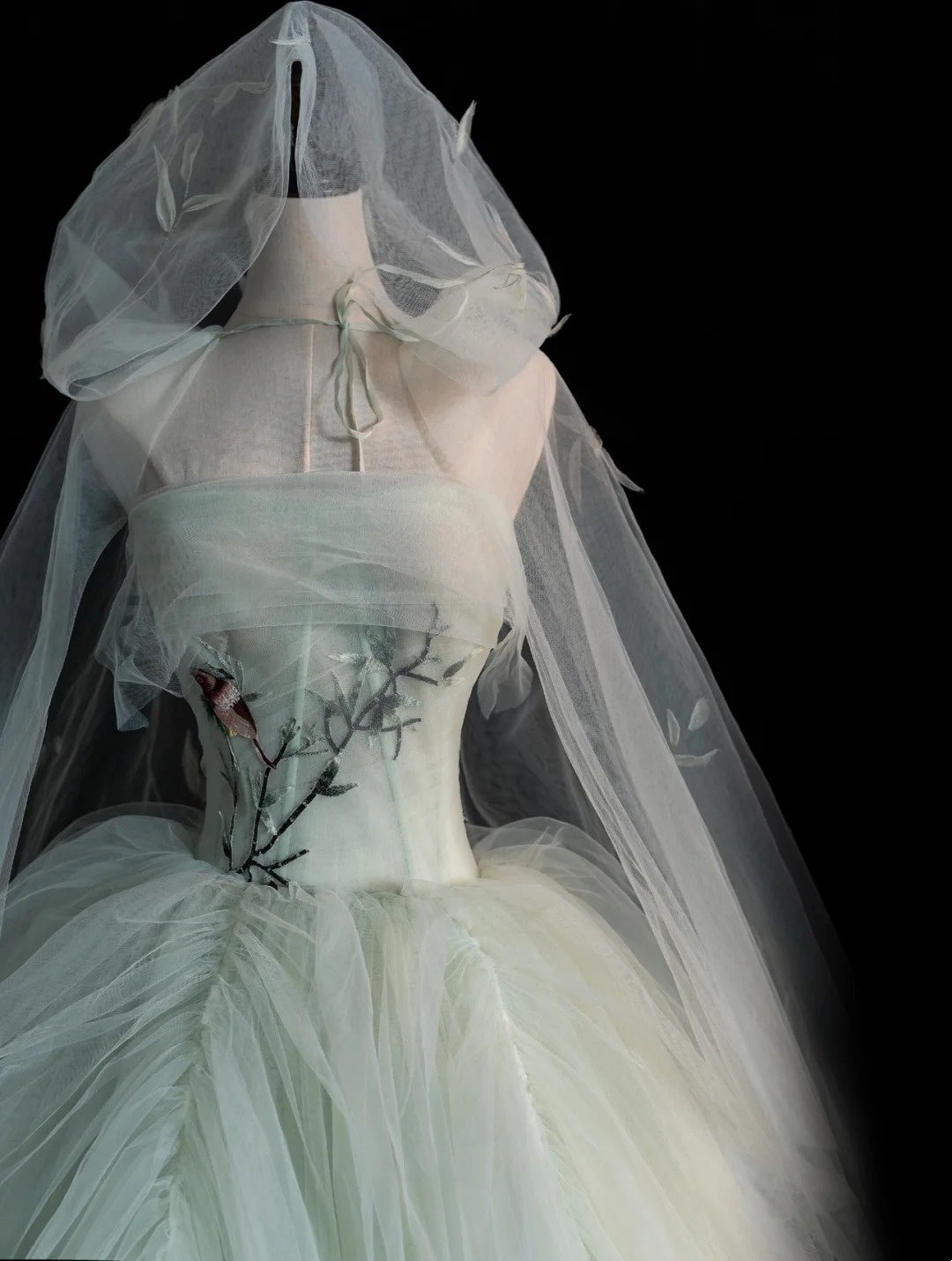 Robe de bal bustier vert menthe sans manches avec cape en tulle appliquée, longue robe de quinceañera, tenue d'anniversaire pour les 15 et 16 ans (N574)