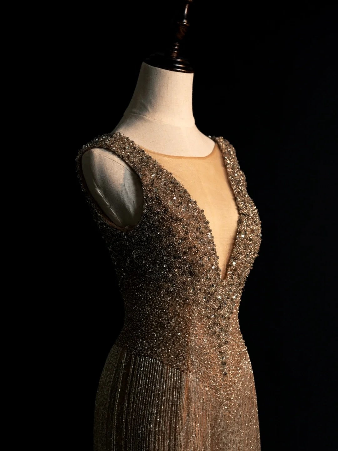 Robe de bal longue sirène modeste à col en V et franges à sequins N606
