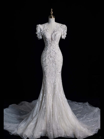 Robe de mariée sirène blanche à sequins et corsage perlé, col rond, manches courtes, coupe ajustée, modèle N607