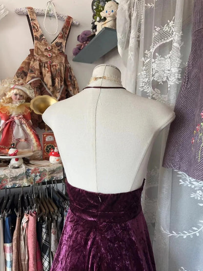 Robe de bal rétro chic en velours couleur raisin, coupe trapèze, dos nu, style années 50, référence N842
