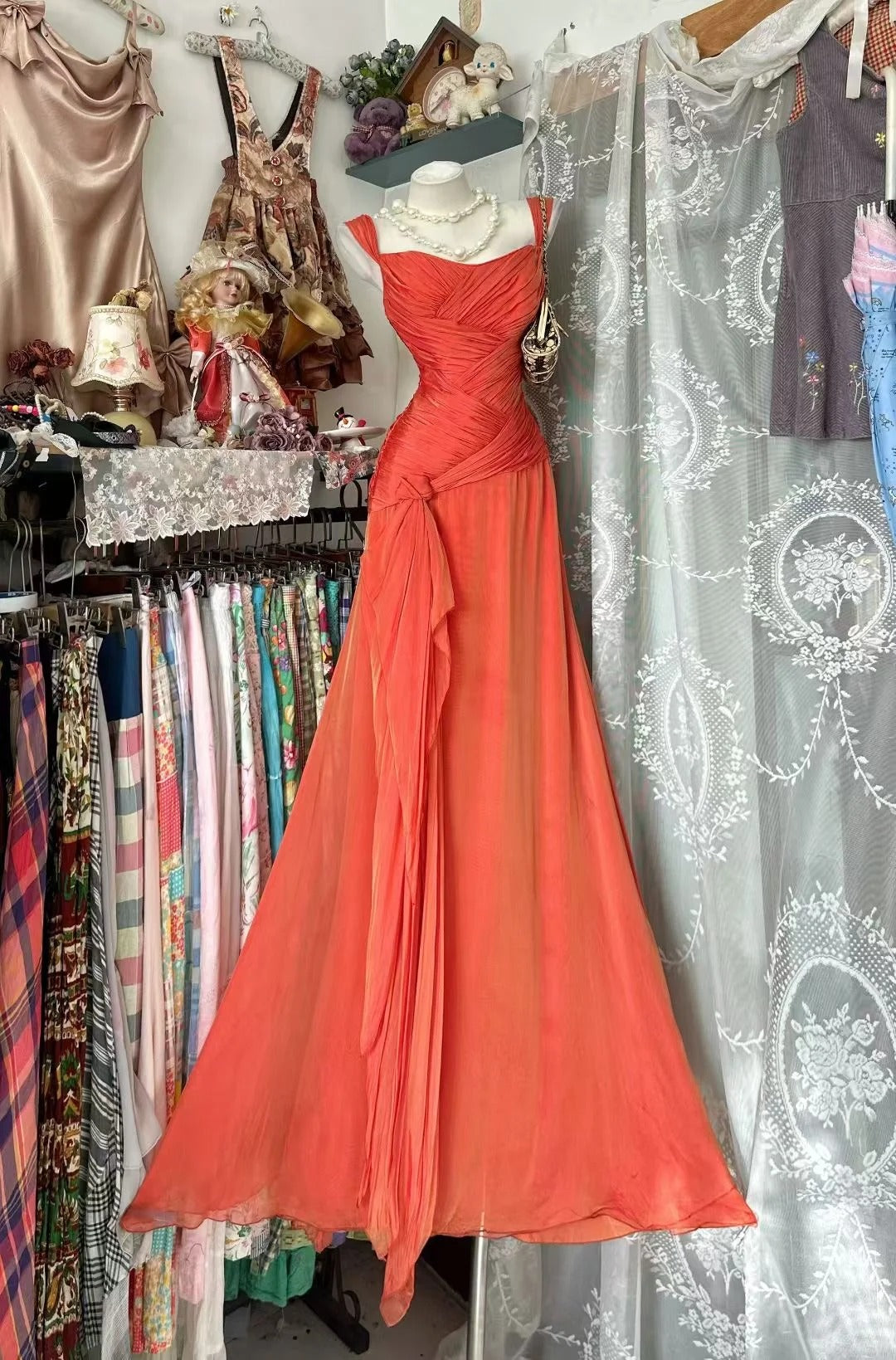 Robe de bal longue en mousseline orange à fines bretelles, style sirène, idéale pour une soirée, un 21e anniversaire ou une remise de diplôme (N843)