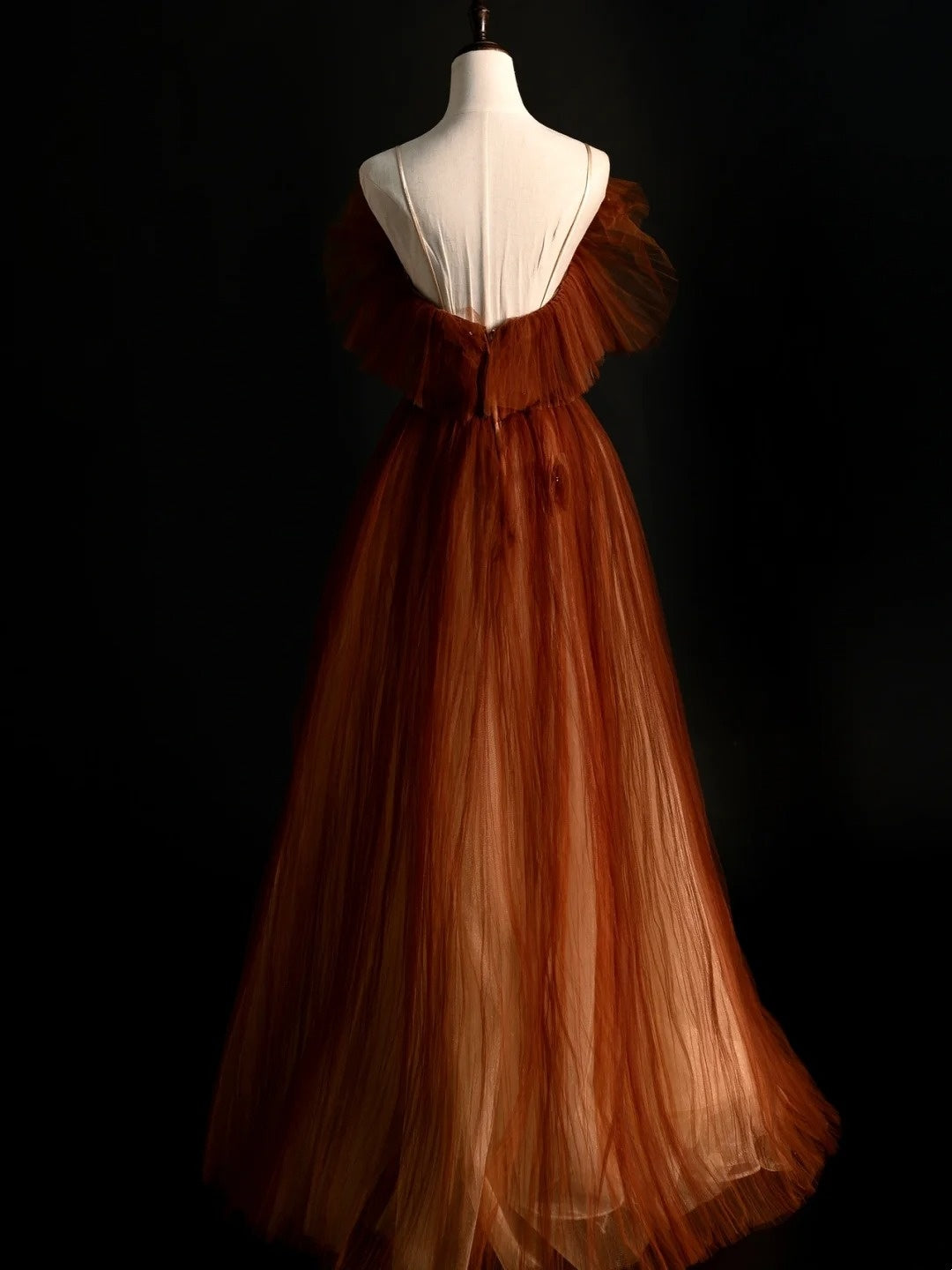 Princess Ball Gown Spaghetti Strap Tulle Long Prom Dresses Party Dress 18th Birthday Outfits Graduation Gown N859