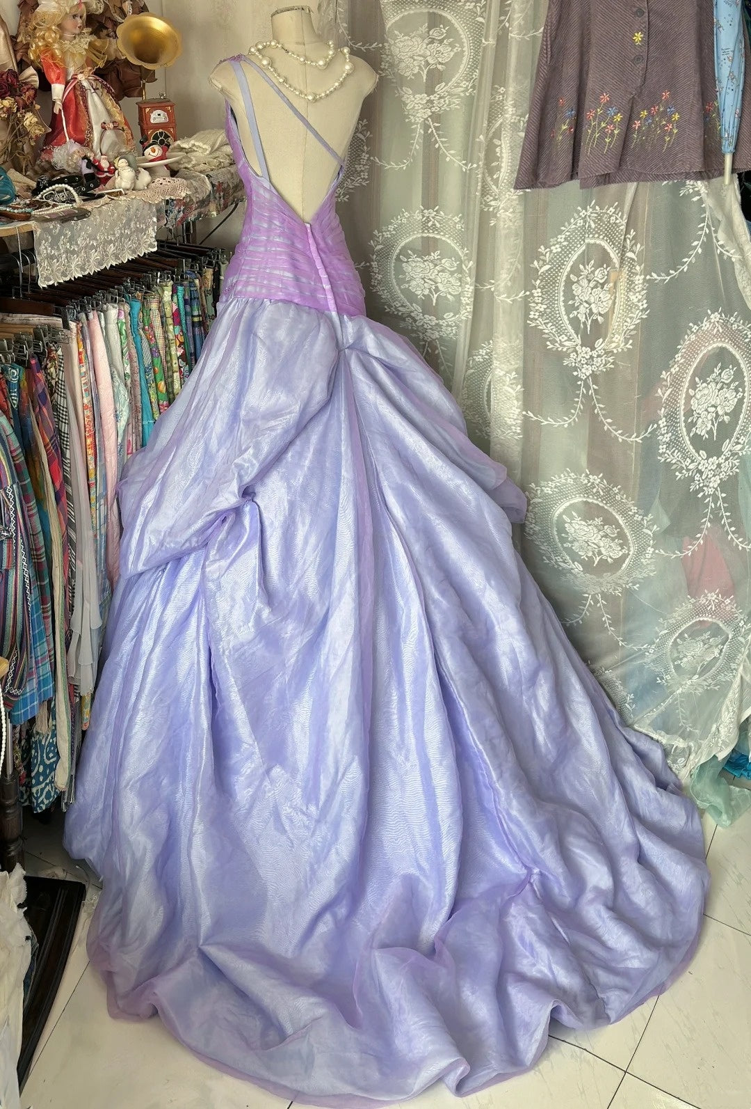 Robe de bal élégante asymétrique lilas ornée de perles et de plis, style années 2000, robe de soirée longue N857