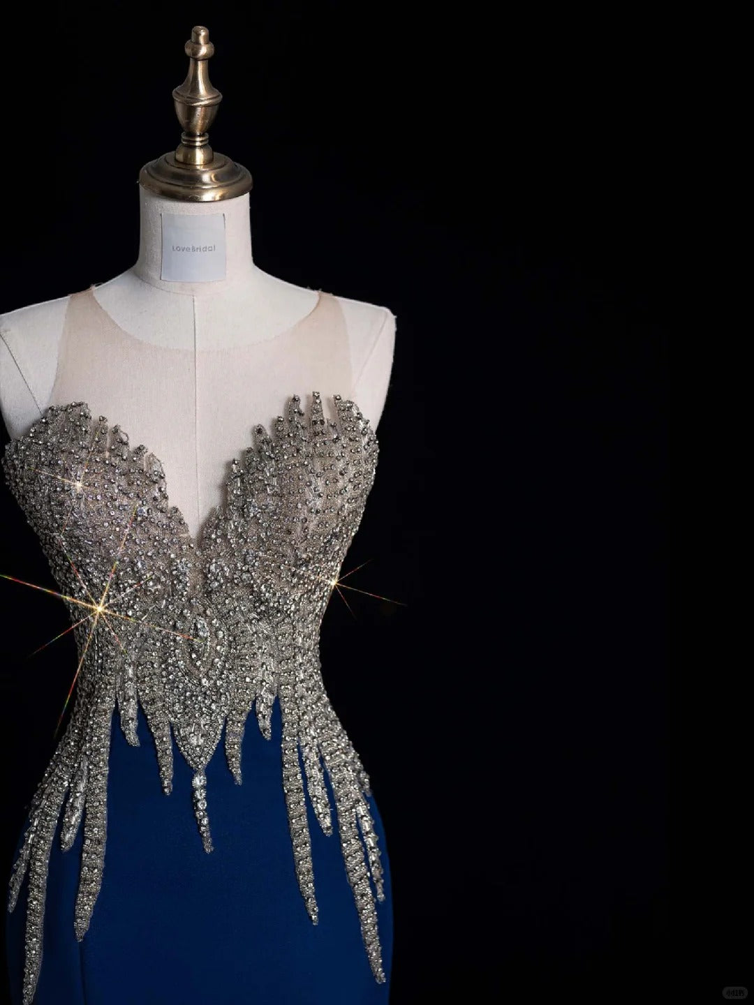 Robe de bal longue en satin bleu roi, coupe sirène, décolleté cœur, style modeste. Idéale pour une soirée, un 22e anniversaire ou une remise de diplôme (N871).