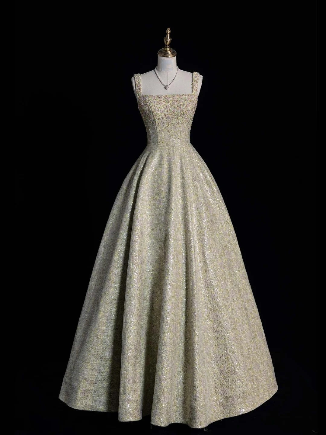 Robe de soirée longue vert menthe à paillettes, coupe trapèze, col carré, style glamour, référence N952