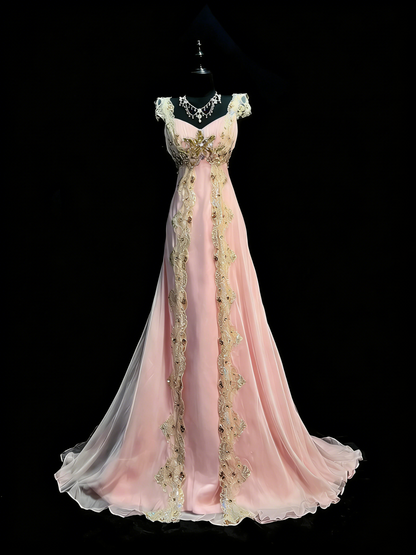 Robe de bal longue rose en mousseline de soie et dentelle, coupe trapèze, décolleté cœur et bretelles, N992