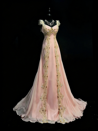 Robe de bal longue rose en mousseline de soie et dentelle, coupe trapèze, décolleté cœur et bretelles, N992