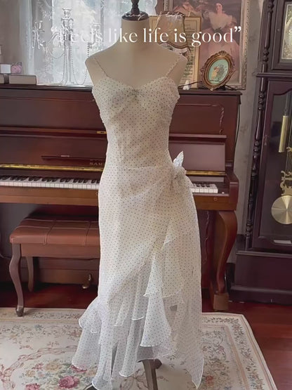 Robe de bal sirène vintage années 70 à fines bretelles et pois noirs, inspiration robe de soirée longue pour un 18e anniversaire AB2381