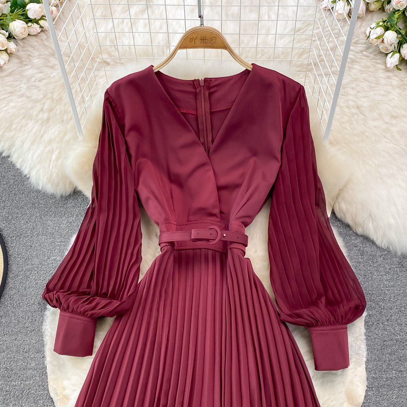 Robe élégante à manches longues et col en V, coupe trapèze, RF0228