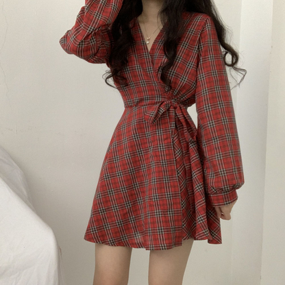 Robe à carreaux à manches longues et col en V, jolie robe tendance RF0225