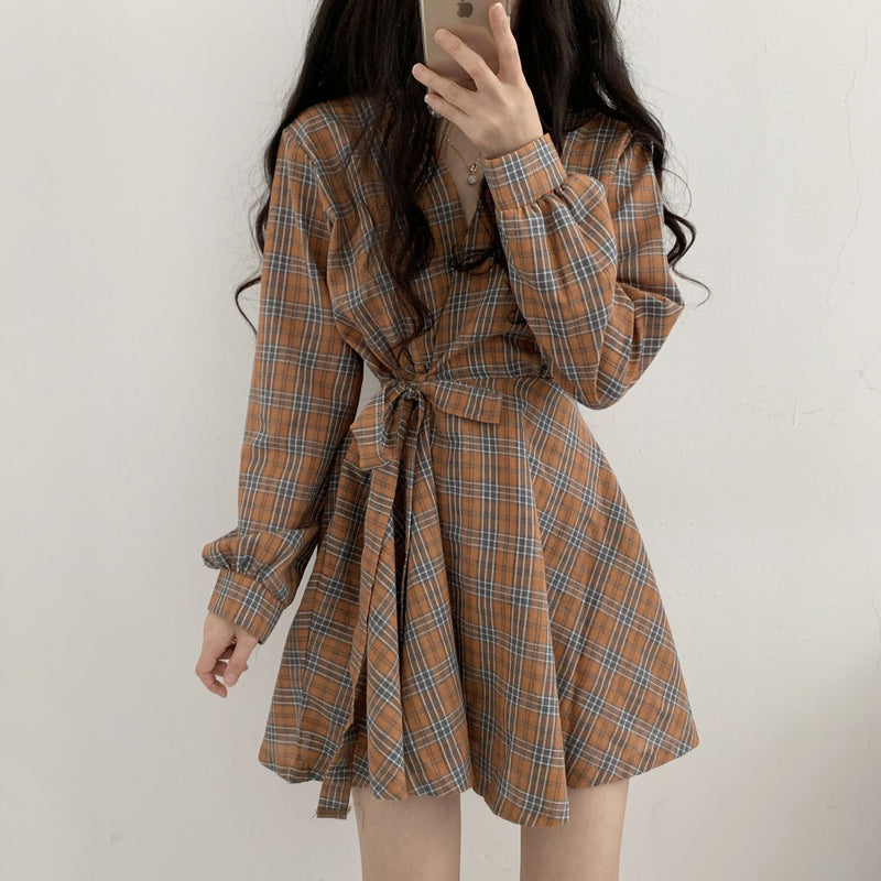 Robe à carreaux à manches longues et col en V, jolie robe tendance RF0225