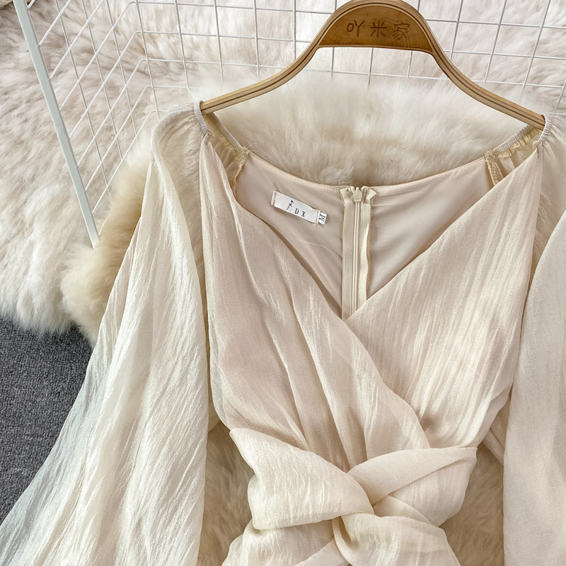 Robe champagne à manches longues et col en V, robe tendance RF0217