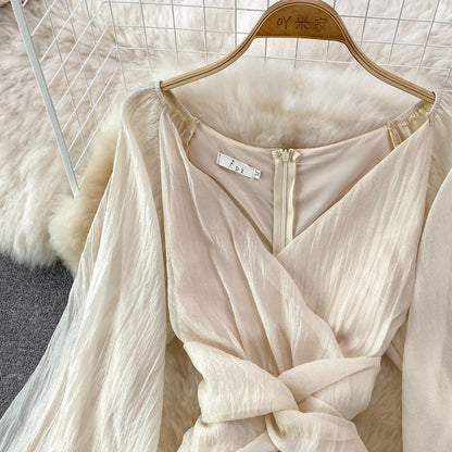 Robe champagne à manches longues et col en V, robe tendance RF0217