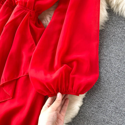 Robe rouge en mousseline à manches longues et col en V, coupe trapèze, RF0213