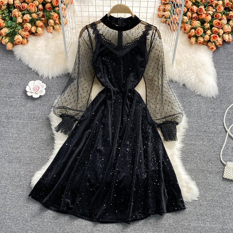 Robe courte en velours noir et dentelle Robe noire tendance RF0212