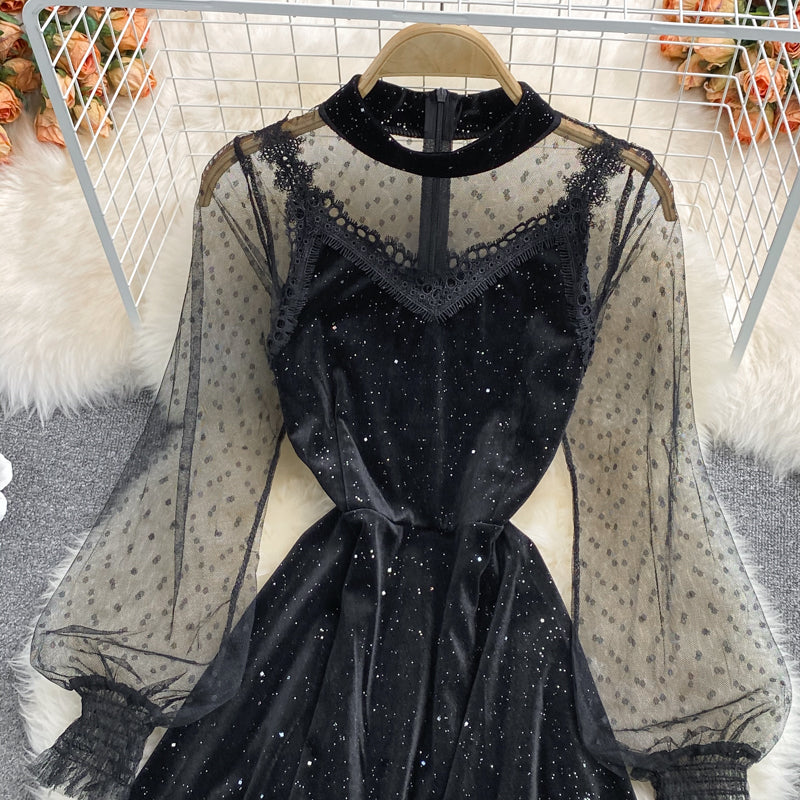 Robe courte en velours noir et dentelle Robe noire tendance RF0212