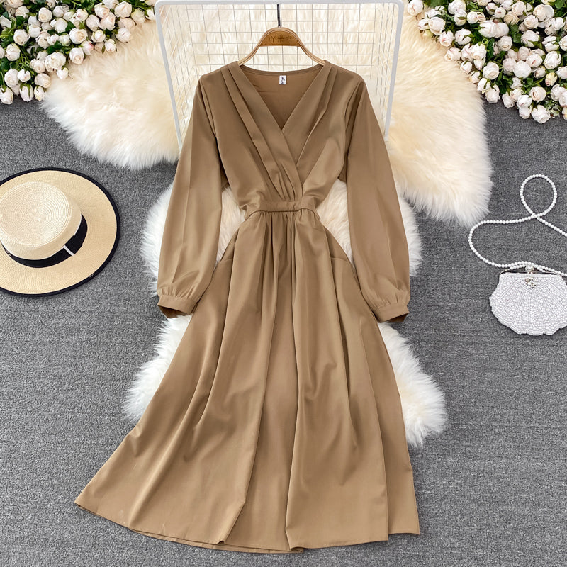 Robe simple à manches longues et col en V, robe tendance RF0206