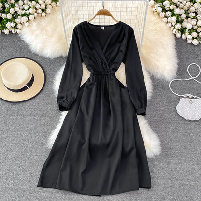 Robe simple à manches longues et col en V, robe tendance RF0206