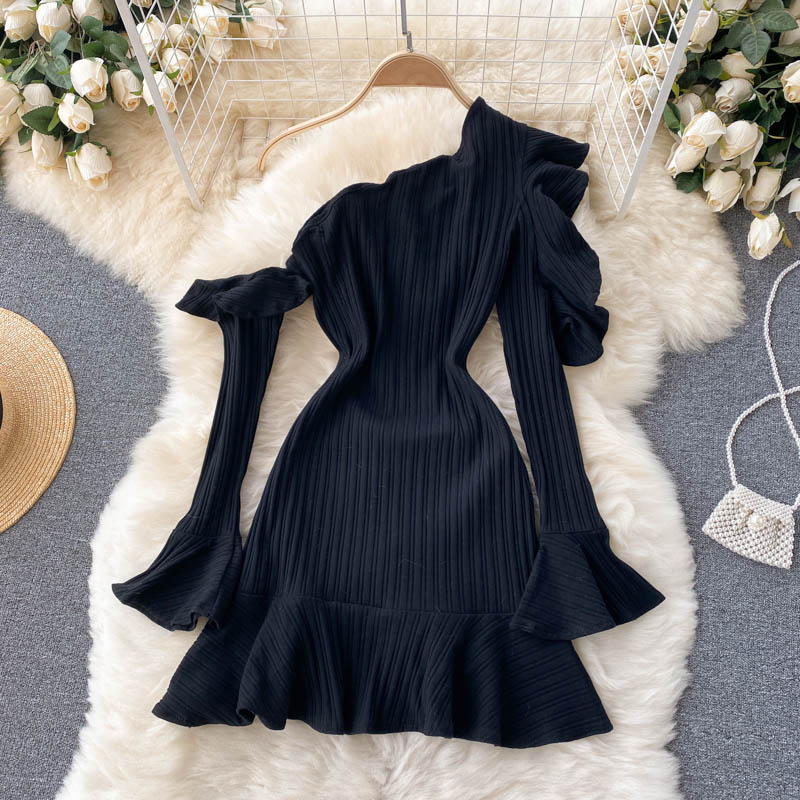 Robe noire asymétrique à manches longues, robe tendance RF0204
