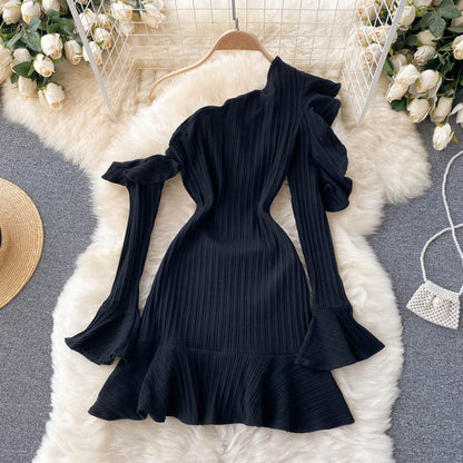 Robe noire asymétrique à manches longues, robe tendance RF0204