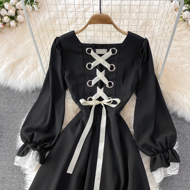 Robe courte noire en dentelle trapèze, robe tendance à lacets RF0198