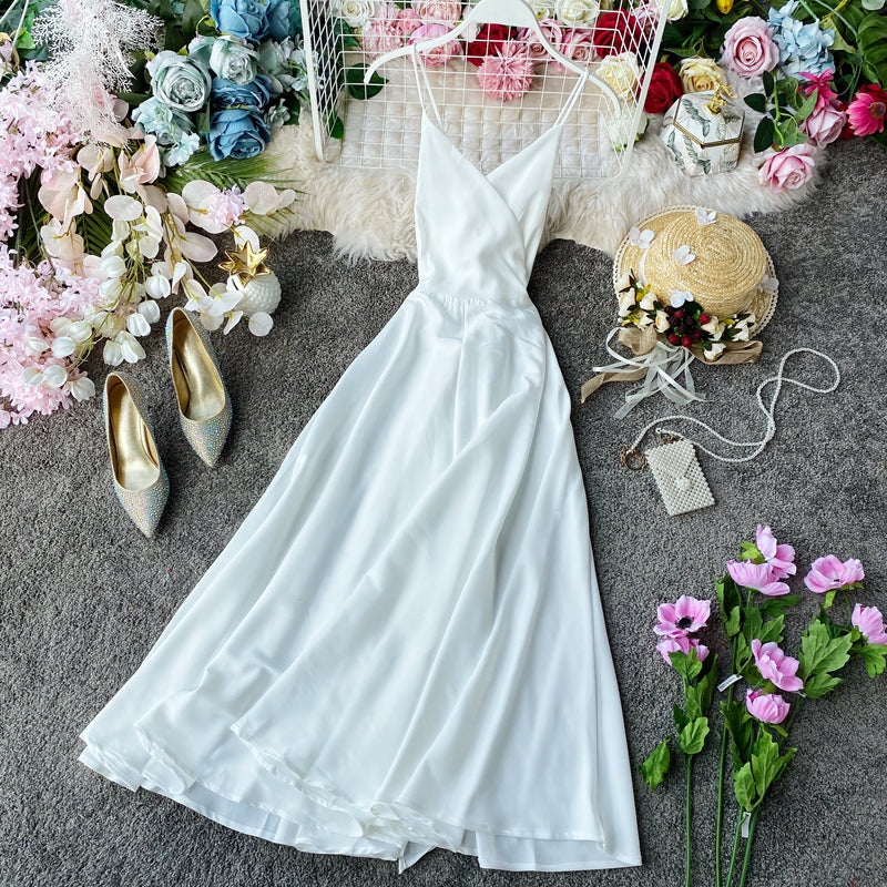 Robe trapèze élégante en satin à col en V et à la mode RF0196