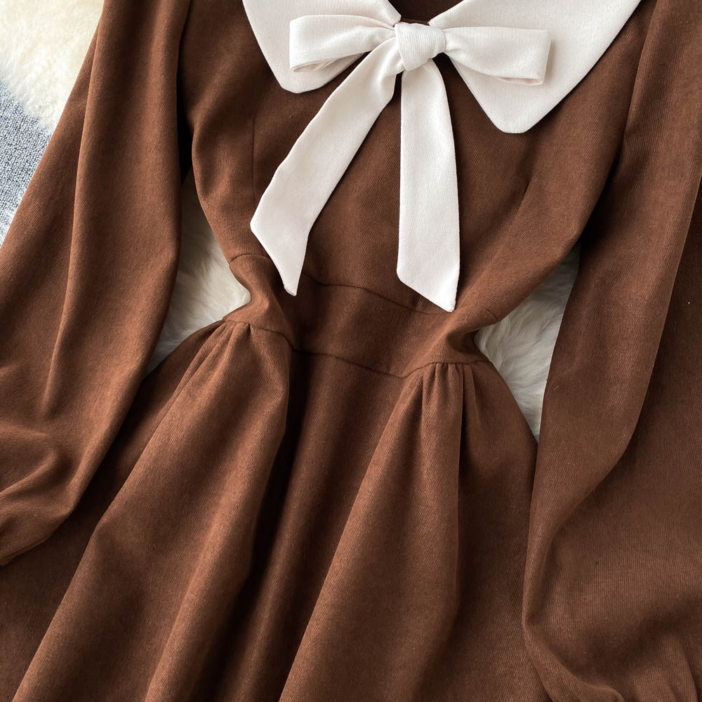 Jolie robe à manches longues avec nœud papillon RF0192