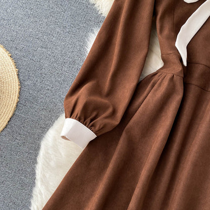 Jolie robe à manches longues avec nœud papillon RF0192