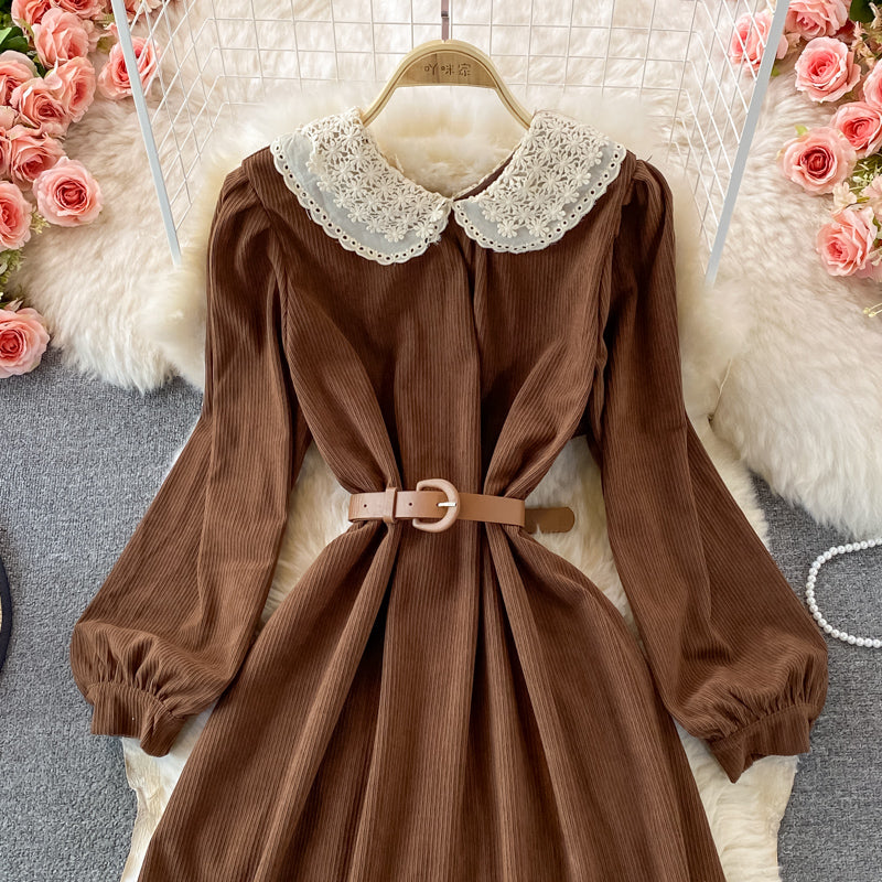 Robe trapèze à manches longues en dentelle douce RF0186