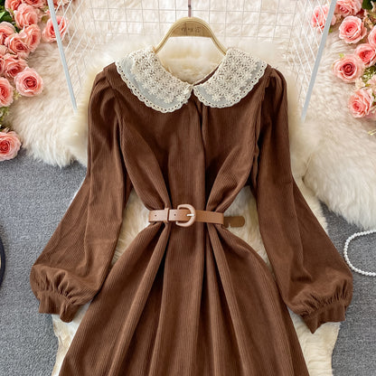 Robe trapèze à manches longues en dentelle douce RF0186