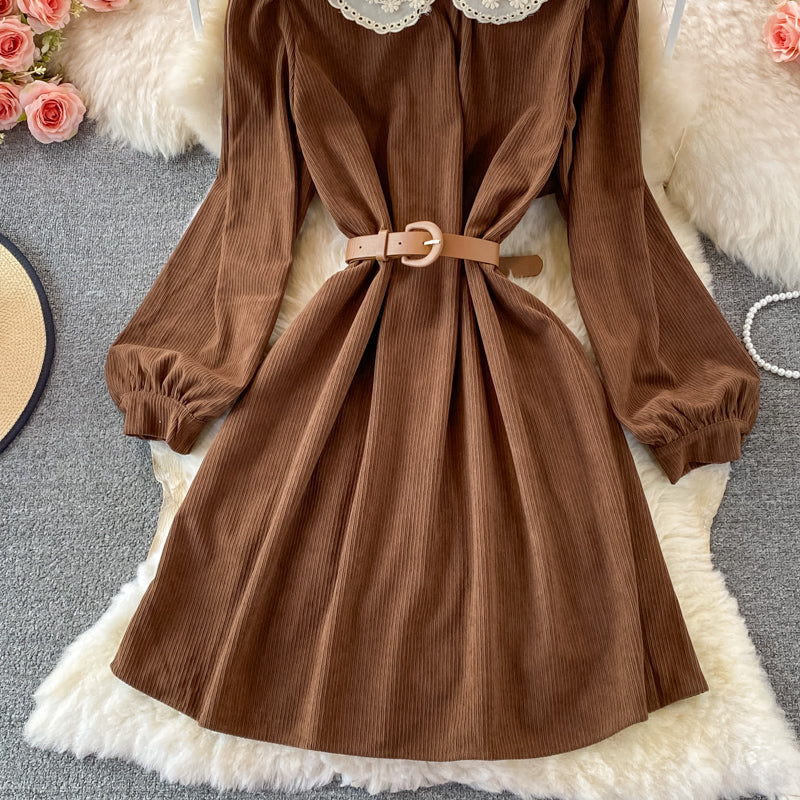 Robe trapèze à manches longues en dentelle douce RF0186