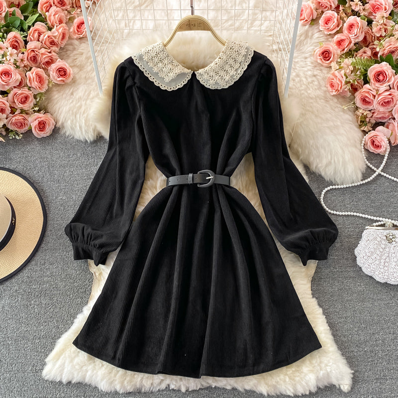 Robe trapèze à manches longues en dentelle douce RF0186
