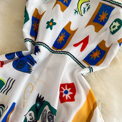 Lebhaftes Sommerkleid mit abstraktem Druck RF0002