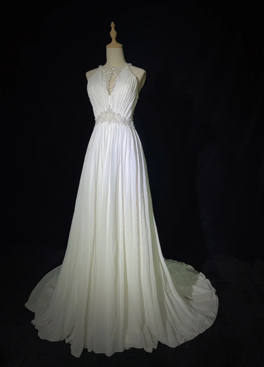 Romantisches A-Linien Brautkleid Chiffon Rundhals mit Perlen und Kristallen Weiß Langes Hochzeitskleid N3405