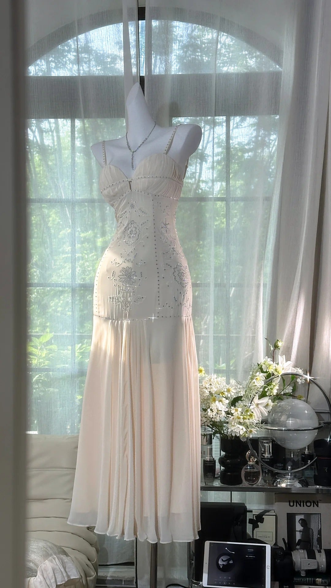 Charmantes Robes de bal Sirène Bretelles fines Mousseline blanche Longueur ras du sol Tenues de soirée N3562