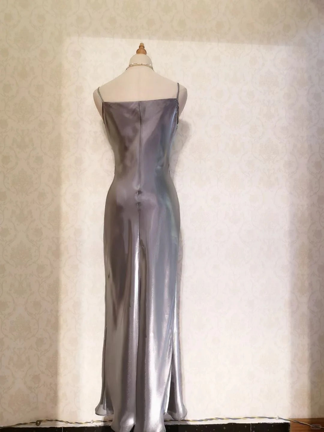 Vintage Prom Dresses 70s Mermaid Spaghetti Straps Grey Sleeveless Floor Length Evening Formal Outfits RB4286