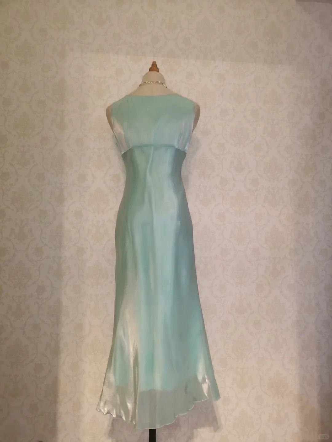 Vintage Prom Dresses 70s Mermaid V Neck Green Tea Length Evening Formal Outfits RB4308