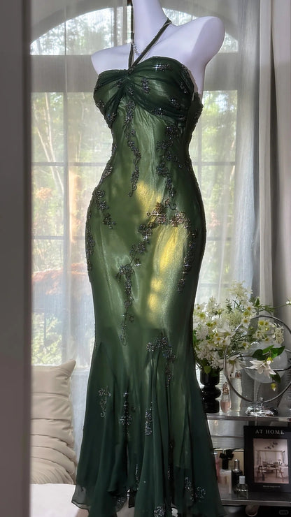 Glitzernde Meerjungfrauen-Abschlussballkleider mit Neckholder in Grün und Perlenstickerei Lange Abendoutfits N3543